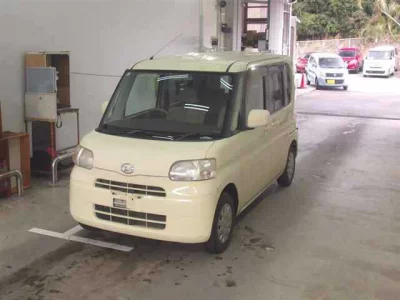 Daihatsu TANTO  с аукциона в Японии