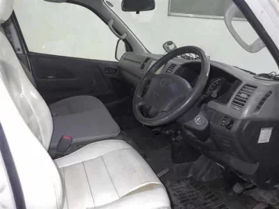 Toyota HIACE VAN  с аукциона в Японии