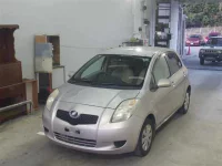 Toyota VITZ лот № 302 оценка R  с аукциона в Японии 3