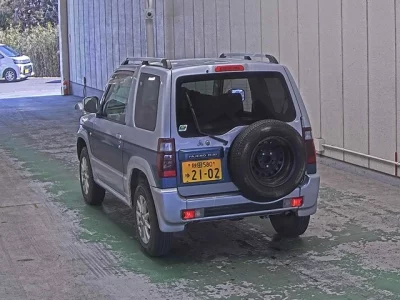 Mitsubishi PAJERO MINI