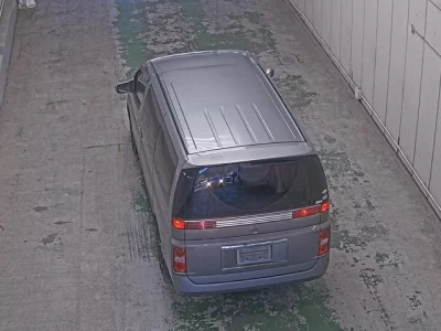 Nissan ELGRAND  с аукциона в Японии