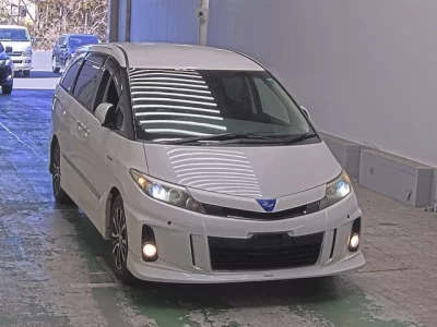 Toyota ESTIMA HYBRID