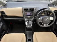 Toyota RACTIS лот № 6284 оценка 3  с аукциона в Японии 3