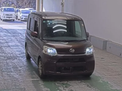 Daihatsu TANTO  с аукциона в Японии