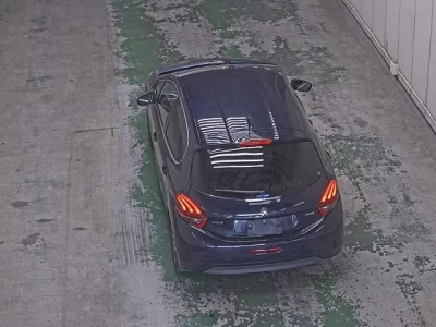 Peugeot 208  с аукциона в Японии