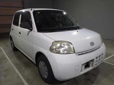 Daihatsu Esse