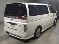 Nissan ELGRAND лот № 3006 оценка 4  с аукциона в Японии 1