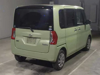 Daihatsu TANTO  с аукциона в Японии