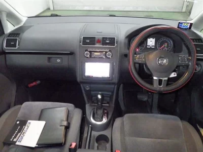 Volkswagen GOLF TOURAN