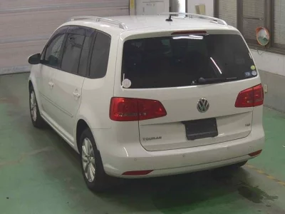 Volkswagen GOLF TOURAN