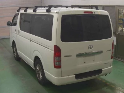 Toyota HIACE VAN  с аукциона в Японии