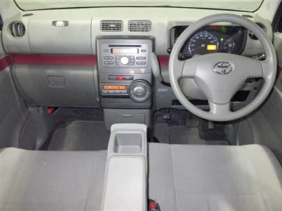 Toyota PIXIS SPACE
