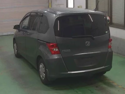Honda FREED  с аукциона в Японии