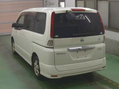 Nissan SERENA  с аукциона в Японии