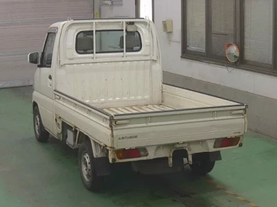 Mitsubishi MINICAB TRUCK