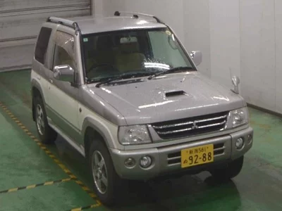 Mitsubishi PAJERO MINI