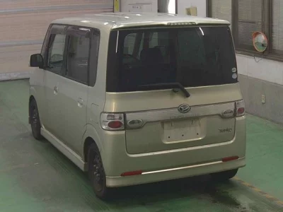 Daihatsu TANTO  с аукциона в Японии