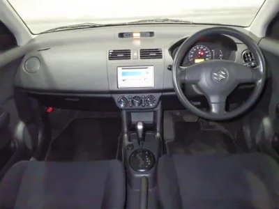 Suzuki SWIFT  с аукциона в Японии