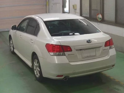Subaru LEGACY B4