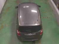 Toyota RACTIS лот № 3618 оценка 3  с аукциона в Японии 4