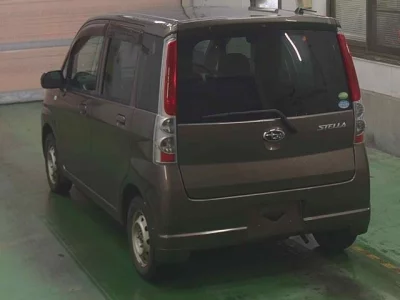 Subaru STELLA