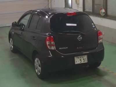 Nissan MARCH