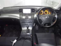 Nissan FUGA лот № 3747 оценка 3.5  с аукциона в Японии 2