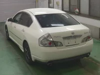 Nissan FUGA лот № 3747 оценка 3.5  с аукциона в Японии 1