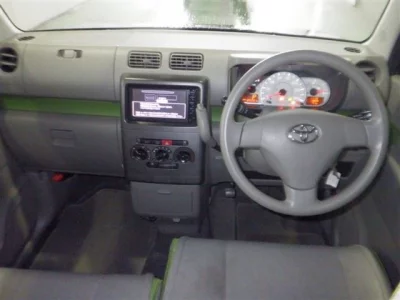 Toyota PIXIS SPACE