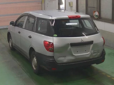 Mitsubishi LANCER VAN