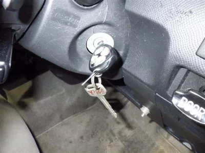 Toyota RACTIS  с аукциона в Японии