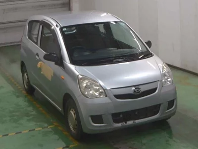 Daihatsu MIRA  с аукциона в Японии