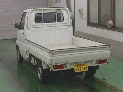 Nissan CLIPPER TRUCK