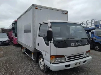 Isuzu ELF