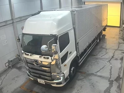 Hino TRUCK