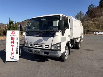 Isuzu ELF