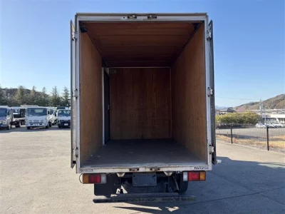 Toyota DYNA  с аукциона в Японии