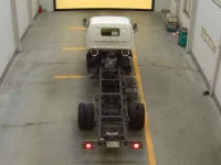 Toyota DYNA лот № 1057 оценка 3.5  с аукциона в Японии 2