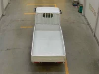 Nissan ATLAS лот № 1056 оценка 3  с аукциона в Японии 2