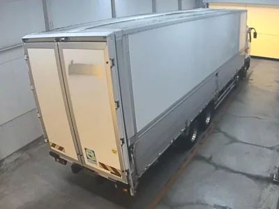 Mitsubishi FUSO TRUCK  с аукциона в Японии