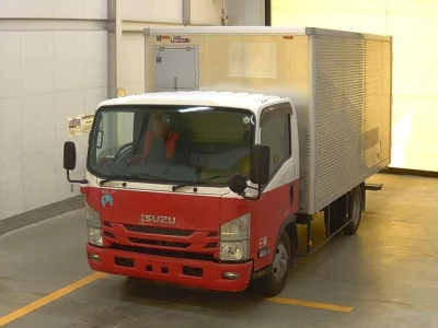 Isuzu ELF