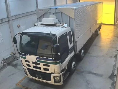 Isuzu TRUCK