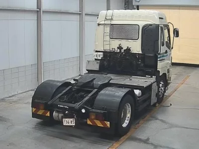Isuzu TRUCK