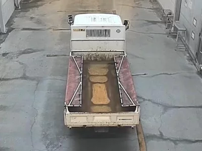 Toyota DYNA  с аукциона в Японии