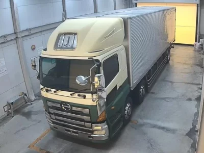 Hino TRUCK