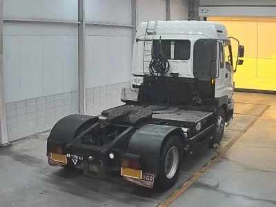 Isuzu TRUCK