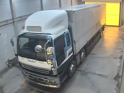 Isuzu TRUCK