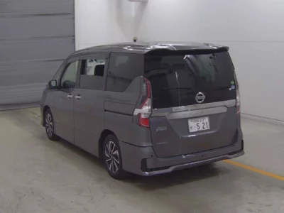 Nissan SERENA  с аукциона в Японии