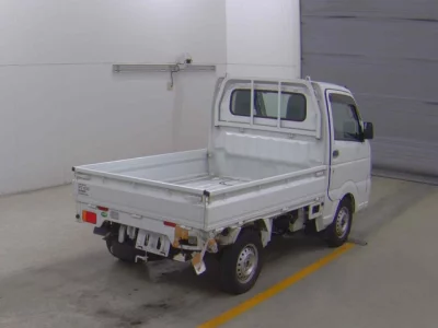 Nissan CLIPPER TRUCK  с аукциона в Японии