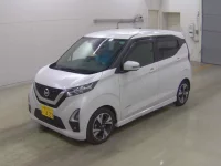 Nissan DAYZ лот № 3005 оценка 4.5  с аукциона в Японии 2